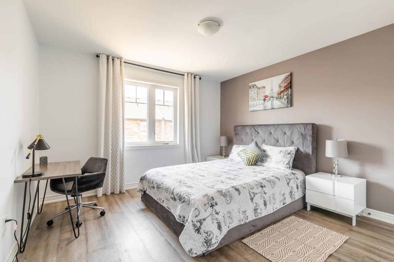 Modern Hamilton Homes Lake Ontario Shore By Globalstay Εξωτερικό φωτογραφία