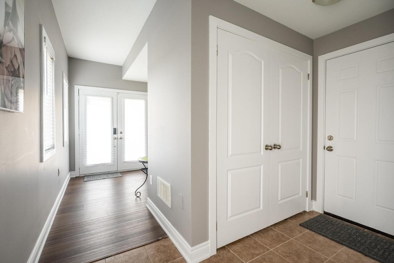 Modern Hamilton Homes Lake Ontario Shore By Globalstay Εξωτερικό φωτογραφία