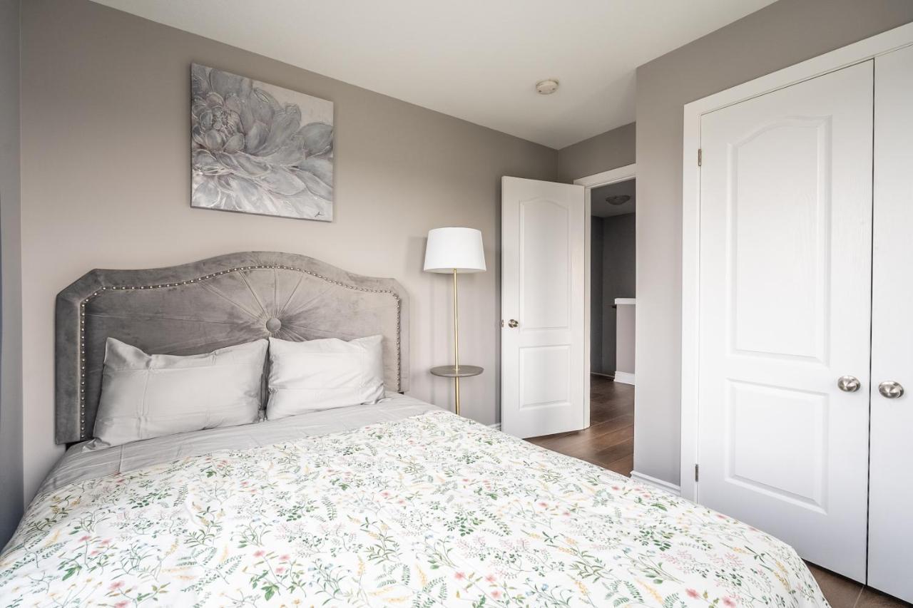Modern Hamilton Homes Lake Ontario Shore By Globalstay Εξωτερικό φωτογραφία