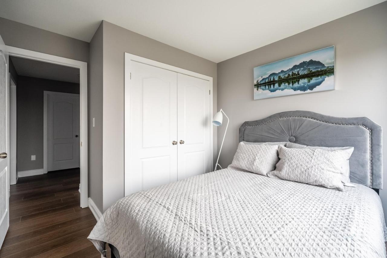 Modern Hamilton Homes Lake Ontario Shore By Globalstay Εξωτερικό φωτογραφία